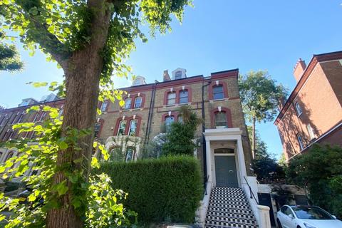 Studio to rent - 31 Belsize Avenue, London NW3