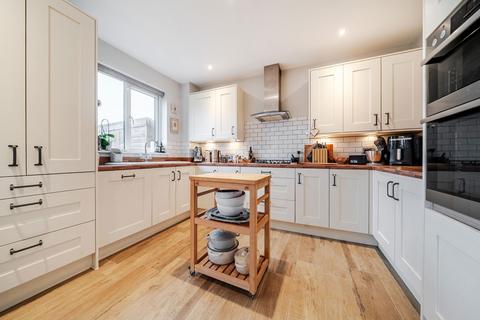 undefined, Runcie Crescent, Basingstoke RG23 8BW
