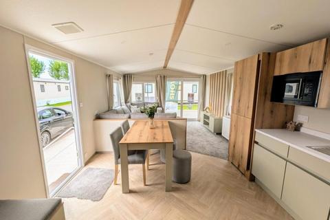 2 bedroom park home for sale, Brooklyn Holiday Park – Lancashire