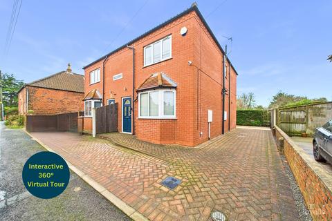 3 bedroom semi-detached house for sale, The Square, North Lincolnshire DN19