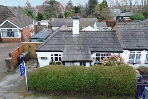 2 bedroom semi-detached bungalow for sale, Southport, Merseyside PR9