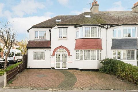 6 bedroom end of terrace house for sale, Briar Avenue, London SW16