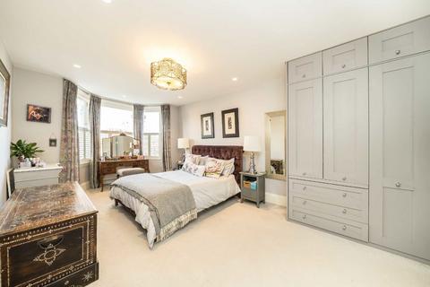 undefined, Queens Road, London SW19