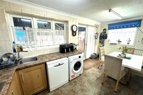 undefined, Osborne Close, Hounslow