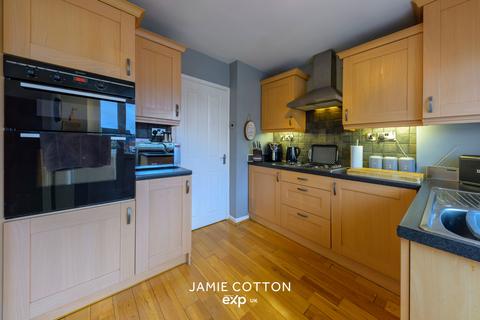 3 bedroom semi-detached house for sale, Thames Close, Brierley Hill DY5