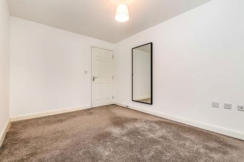 2 bedroom apartment for sale, Pearsons Way, Leeds LS14