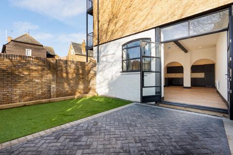 2 bedroom flat to rent, Ramsgate CT11
