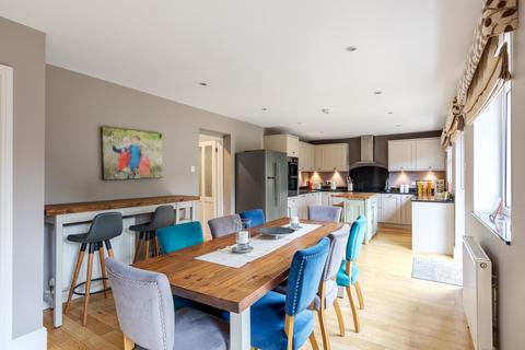5 bedroom detached house for sale, High Street, Chipstead, Sevenoaks, Kent, TN13