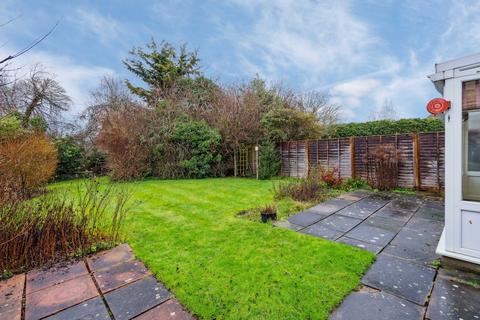 2 bedroom detached bungalow for sale, Meadow Way, Thame OX9