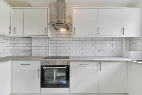 3 bedroom apartment to rent, Gloucester Place, London NW1