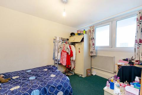 2 bedroom flat for sale, Yelverton Road, Battersea, London, SW11
