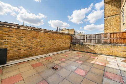 undefined, Cable Street, Shadwell, London, E1