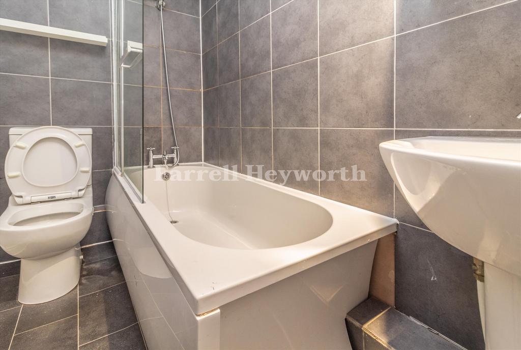 Bathroom image 2