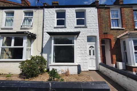 3 bedroom terraced house to rent - Gordon Road, Herne Bay, Kent, CT6
