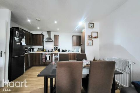 undefined, Pond Road, FARNBOROUGH