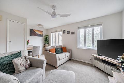 undefined, Hogarth Close, Basingstoke RG21 3QX