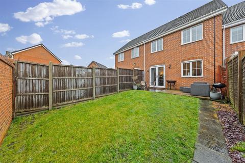 undefined, Edwards Croft, Milton Keynes MK13