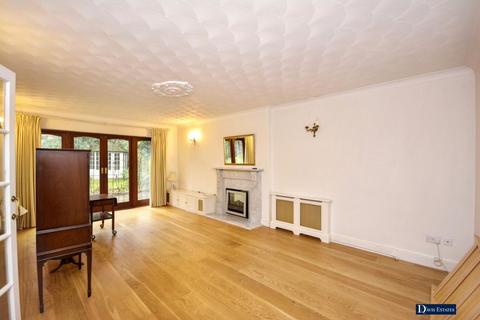 4 bedroom detached house for sale, The Woodfines, Emerson Park, Hornchurch, RM11