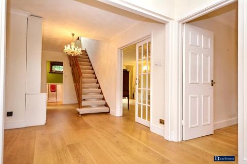 4 bedroom detached house for sale, The Woodfines, Emerson Park, Hornchurch, RM11