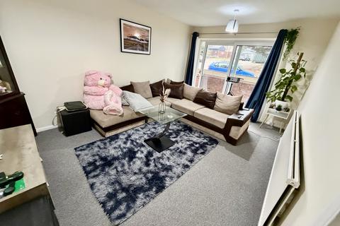 2 bedroom apartment for sale, Burnham Lodge Oakstead Close, Ipswich IP4