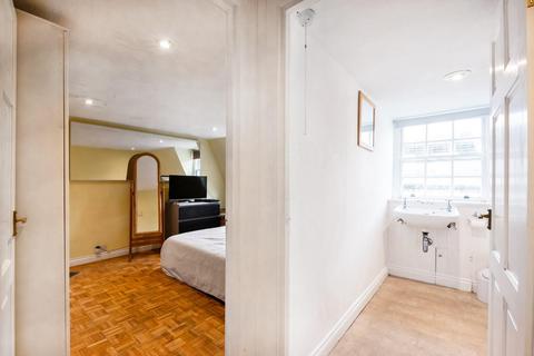 undefined, New King Street, Bath BA1
