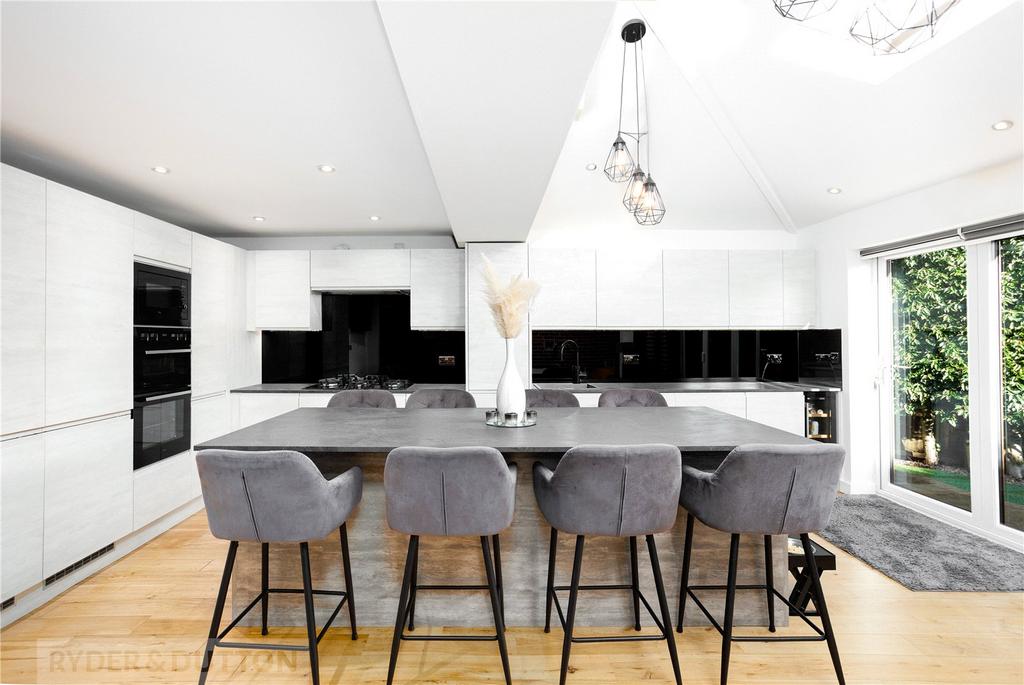 Kitchen/Family Room