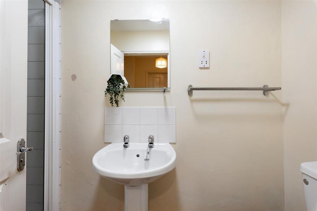 Flat 7, Prospect House, Bath BA2 3 AS-9.jpg