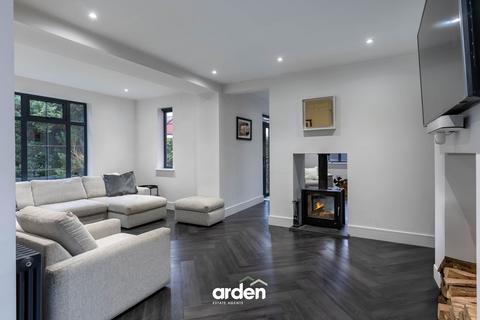 undefined, Hewell Lane, Barnt Green, B45