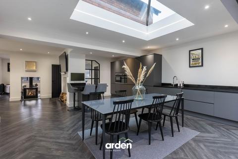 undefined, Hewell Lane, Barnt Green, B45