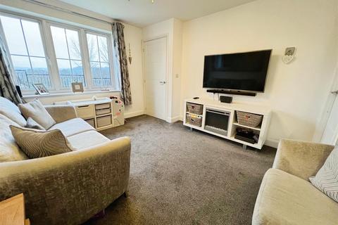 3 bedroom townhouse for sale, Brompton Drive, Bradford BD10