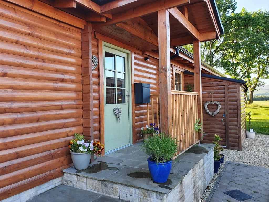External 3