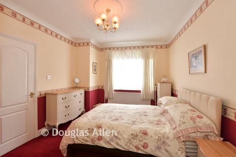 undefined, Woodfield Way, Hornchurch, Essex