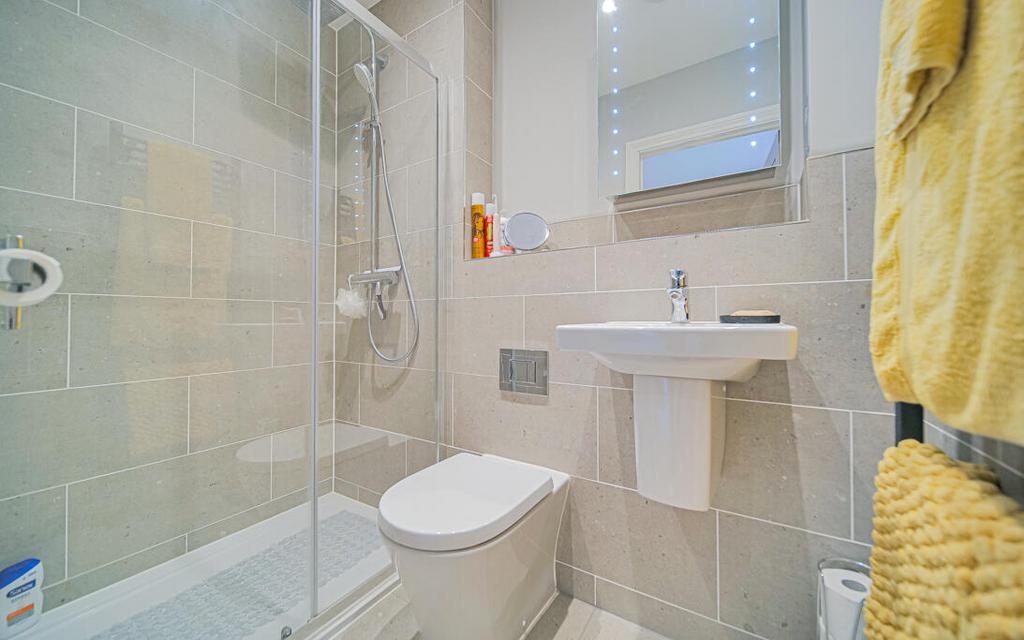 P1066706-2.jpg