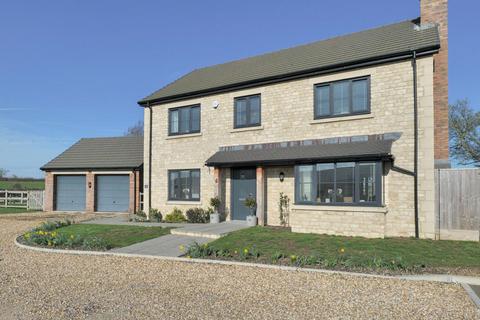 undefined, Williams Mead, Melksham SN12