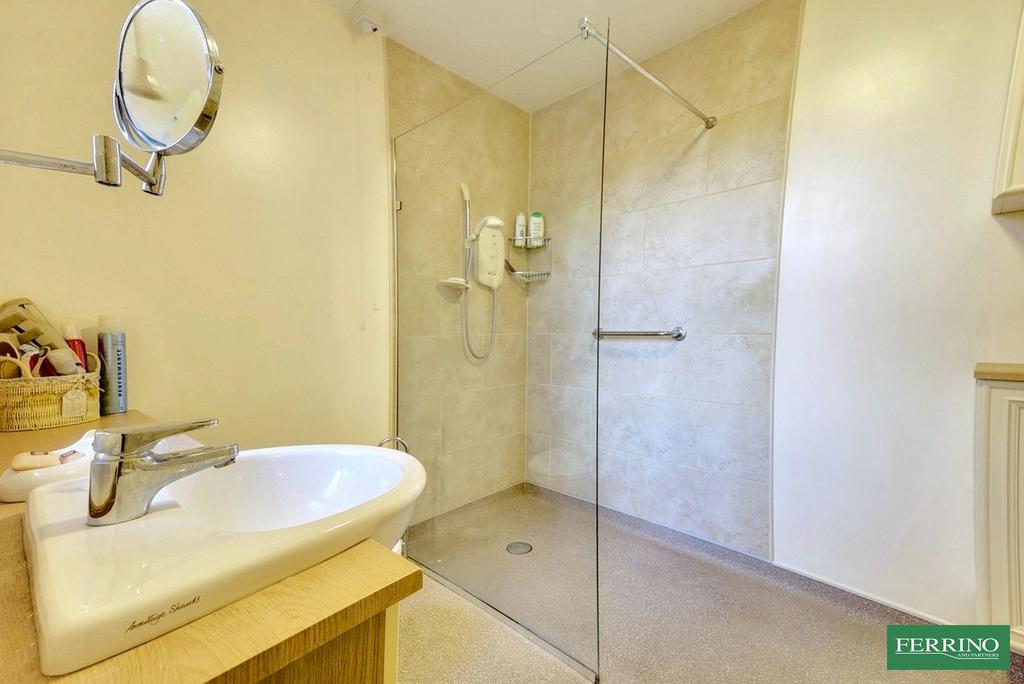 Ground Floor Wet Room