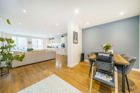 2 bedroom flat for sale, Mahindra Way, London E6