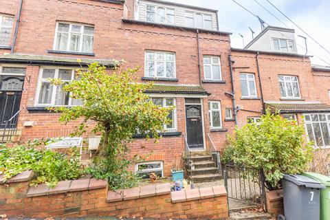 3 bedroom terraced house to rent, Pasture Street, Leeds LS7