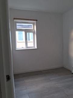 undefined, 15 Crawley Road, Luton LU1