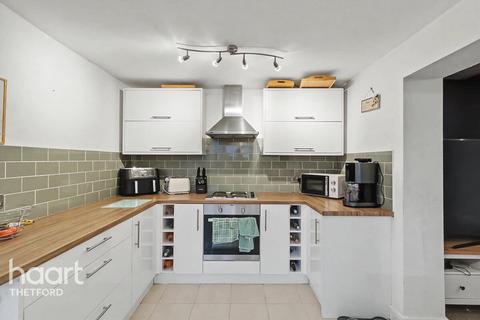 Besthorpe Road, Attleborough