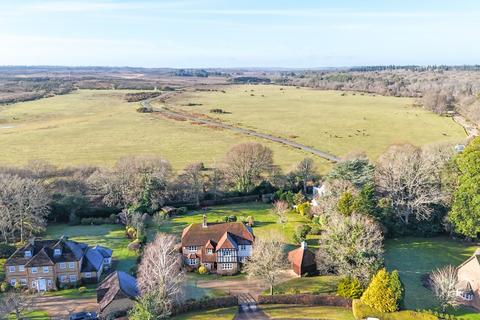 5 bedroom detached house for sale - The Coppice, Brockenhurst, SO42