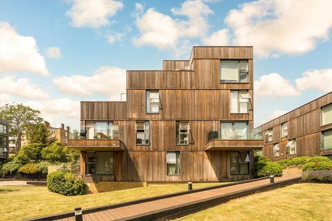 2 bedroom flat to rent, Churchwood Gardens, London SE23