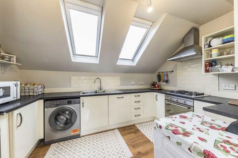 2 bedroom flat to rent, Codrington Hill, London SE23