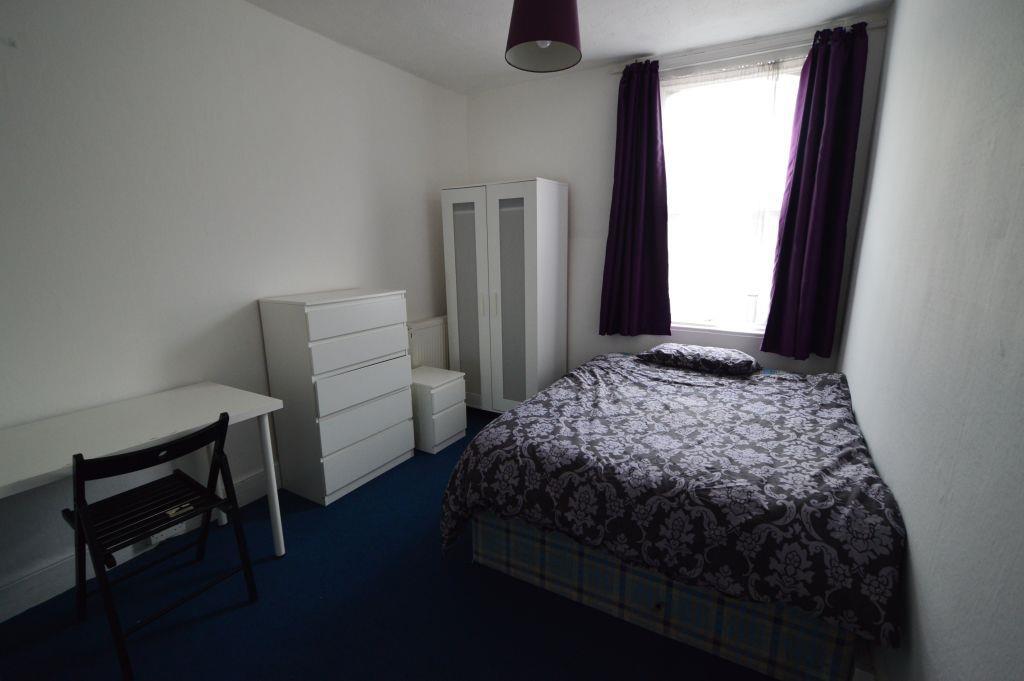 Bedroom picture.jpg