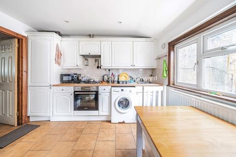 1 bedroom bungalow to rent, Horn Lane, London, W3