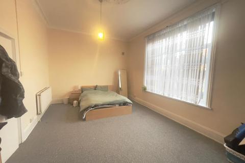 1 bedroom flat to rent, Neasden Lane North, Neasden