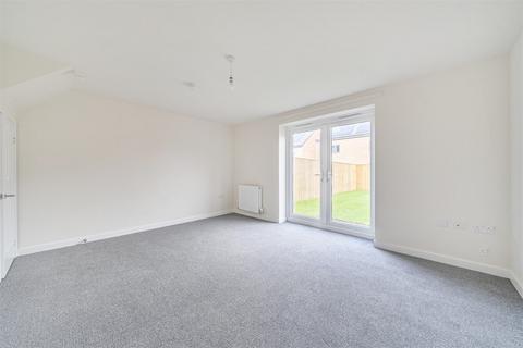 undefined, Tunnel Court, S81