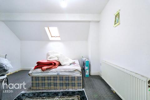 3 bedroom terraced house for sale, Milan Road, Leeds