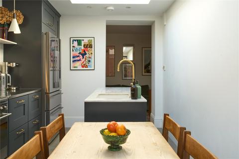 2 bedroom terraced house for sale, Montague Road, London, E8
