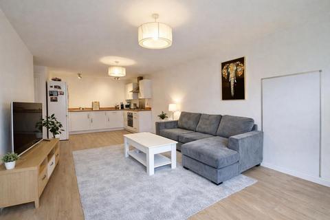 2 bedroom flat for sale, Kingsmead Court, Hertford SG13