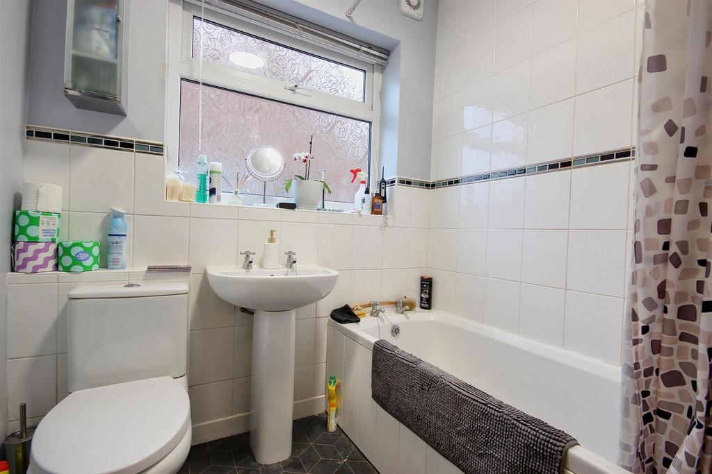 Bathroom/w.c.